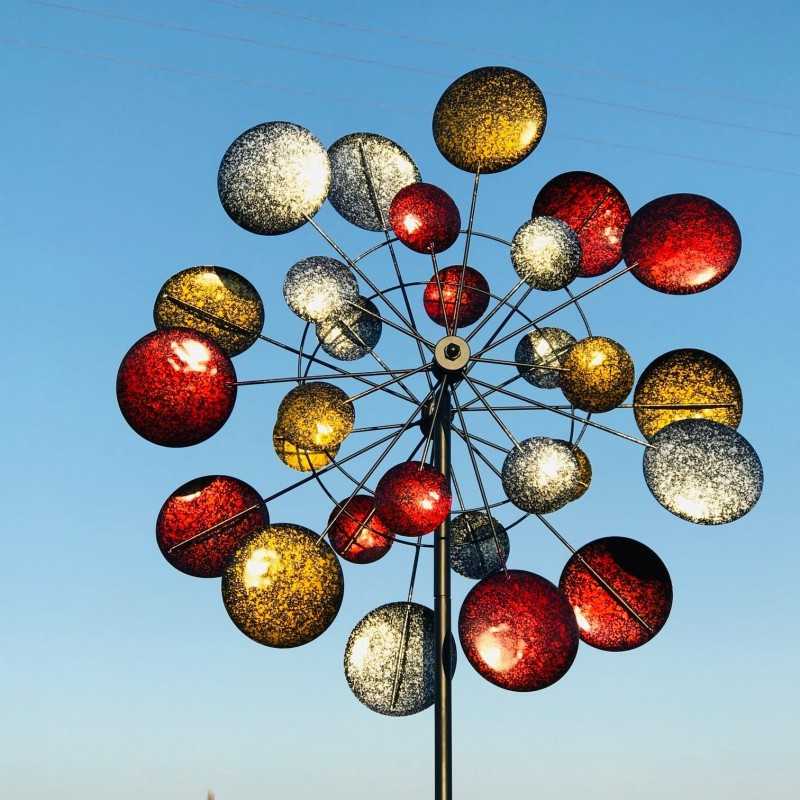 Decoratieve tuinwindmolen van smeedijzer model MONTSEGUR