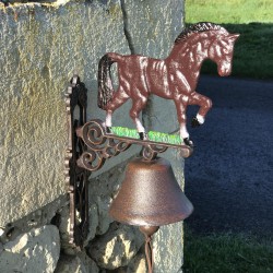 Grote Gietijzeren Deurbel H 45cm met Paardenmotief