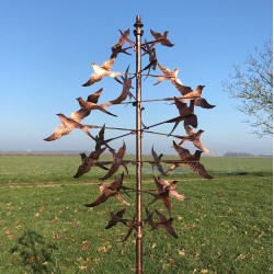 Metalen Tuinwindmolen Decoratieve Tuinwindmolen met Zwaluwwand 179,00 € LEZARD DU JARDIN