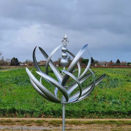 Decoratieve tuinwindmolen van grijs ijzer, windmolen Gonfreville