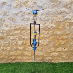 Mobiele Tuinbalans in Metaal Motief Pimpelmees Hoogte 130 cm frontaal zicht