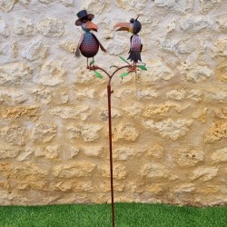 Pluviómetro decorativo cuervos coloridos 127 cm embudo de vidrio graduado decoración de jardín metal 39,90 € LEZARD DU JARDIN