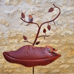Vogelbad op gekleurde metalen pin, voederbak H127 cm