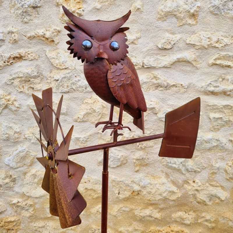 Pic, molino decorativo de jardín en hierro con motivo de búho acabado óxido 54,90 € LEZARD DU JARDIN