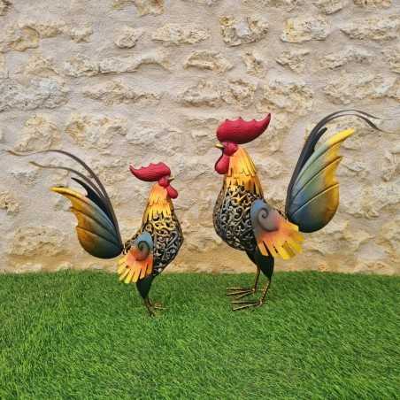 Coq en hierro dorado, negro y rojo – Decoración de jardín de excepción