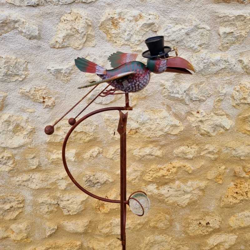 Balancín de hierro pájaro colorido grandes alas que se mueve con el viento 44,90 € LEZARD DU JARDIN