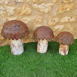 Beige bruine roestige metalen paddenstoelen
