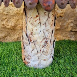 Beige bruine roestige metalen paddenstoelen