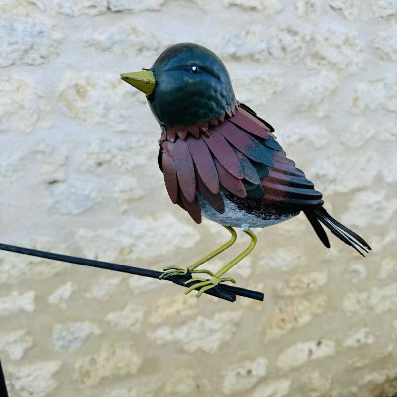 Kleurrijke metalen tuinmobiel met vogel H133 close-upzicht