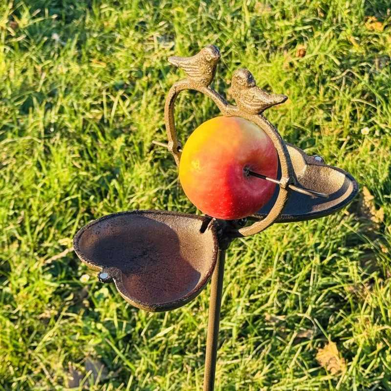 Vogelvoeder op metalen pin in een tuin, 108 cm hoog