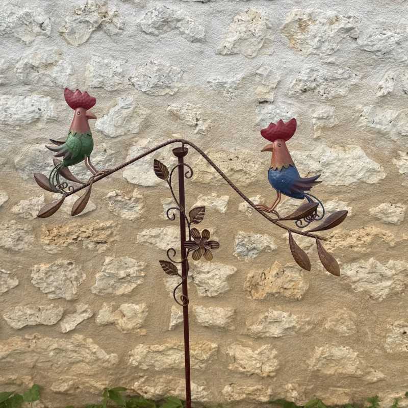 Decoratieve metalen kippenmobiel – 124 cm – Kleurrijke tuinsculptuur – Lézard du Jardin