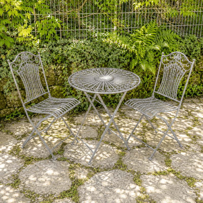 Salon de jardin 2 places en métal patiné brun – Table ronde et chaises pliantes