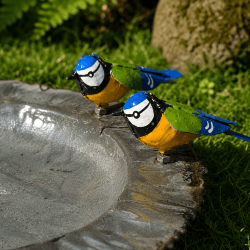 Bain d'oiseaux métal recyclé noir avec deux mésanges colorées
