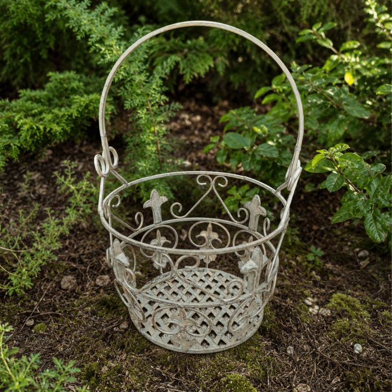 Panier porte-pot en métal rouge patiné à fleurs - 2 tailles